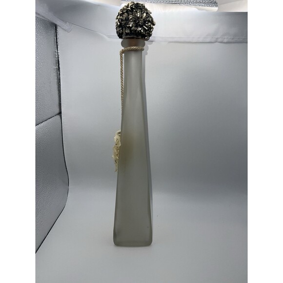 VIA VENETO ITALY milky Decanter bottle Silver Flower Cork Stopper Vintage - Picture 8 of 10